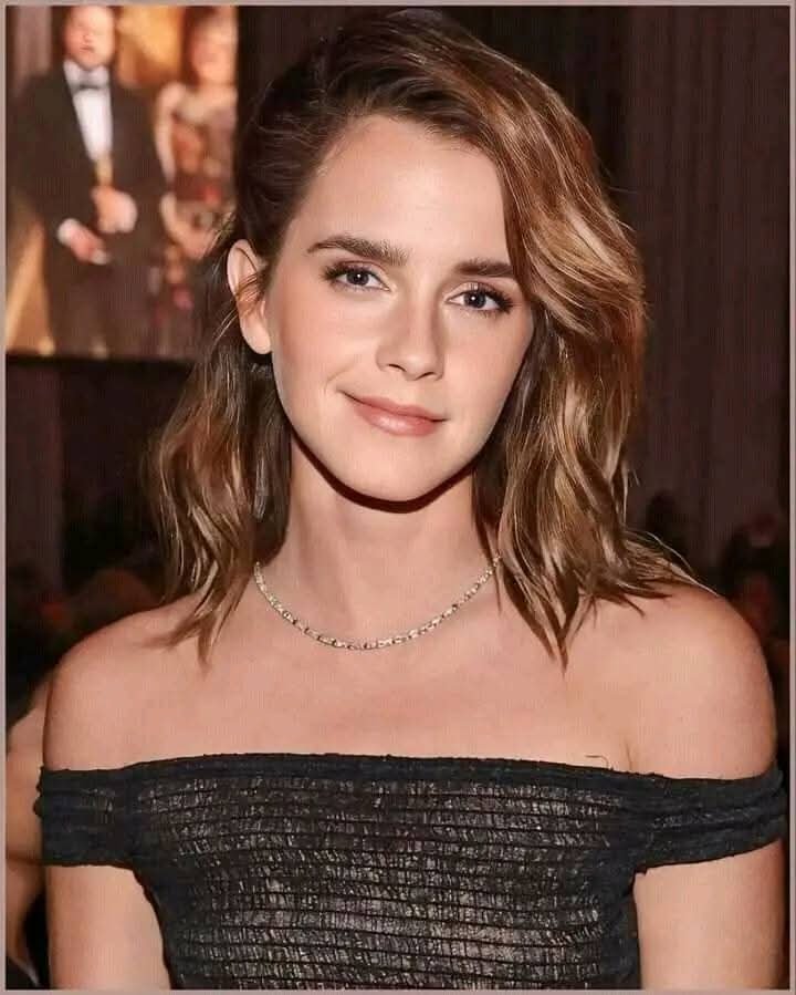 v8u84EMh Emma Watson 05.jpg